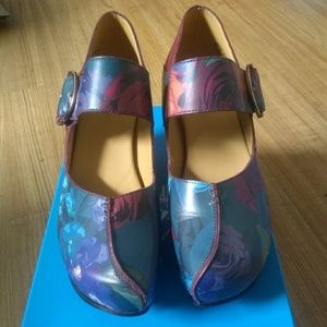 John Fluevog Leader